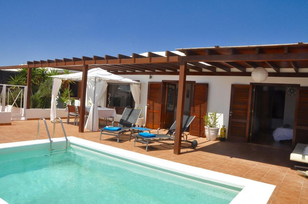 Happy Villa Con Piscina Privada Playa Blanca  Ngoại thất bức ảnh