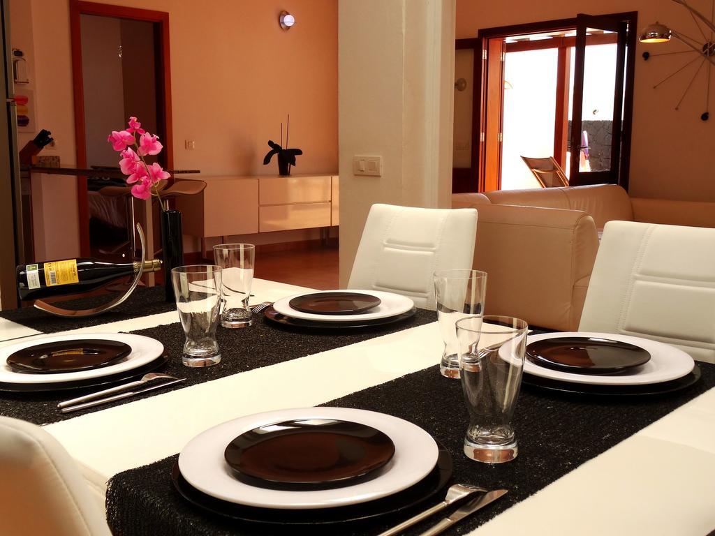 Happy Villa Con Piscina Privada Playa Blanca  Ngoại thất bức ảnh